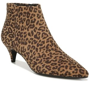 Leopard print booties Sam Edelman kitten heel 6
